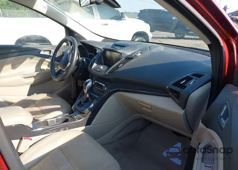 2014 Ford Escape Titanium z USA, uszkodzony, nr VIN 1FMCU9JX5EUB90925